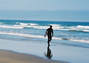 Un surfista